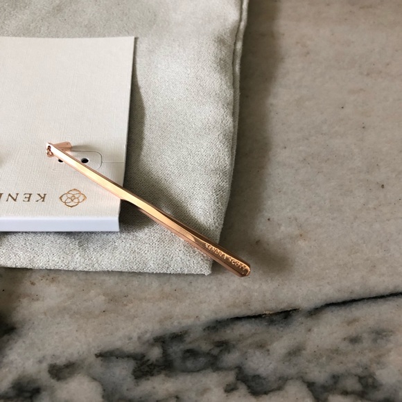 NWT Kendra Scott Melissa Earrings in Rose Gold - Picture 5 of 7